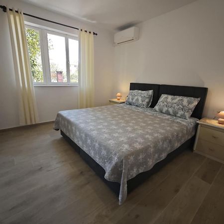 Apartment Brle Porec Esterno foto
