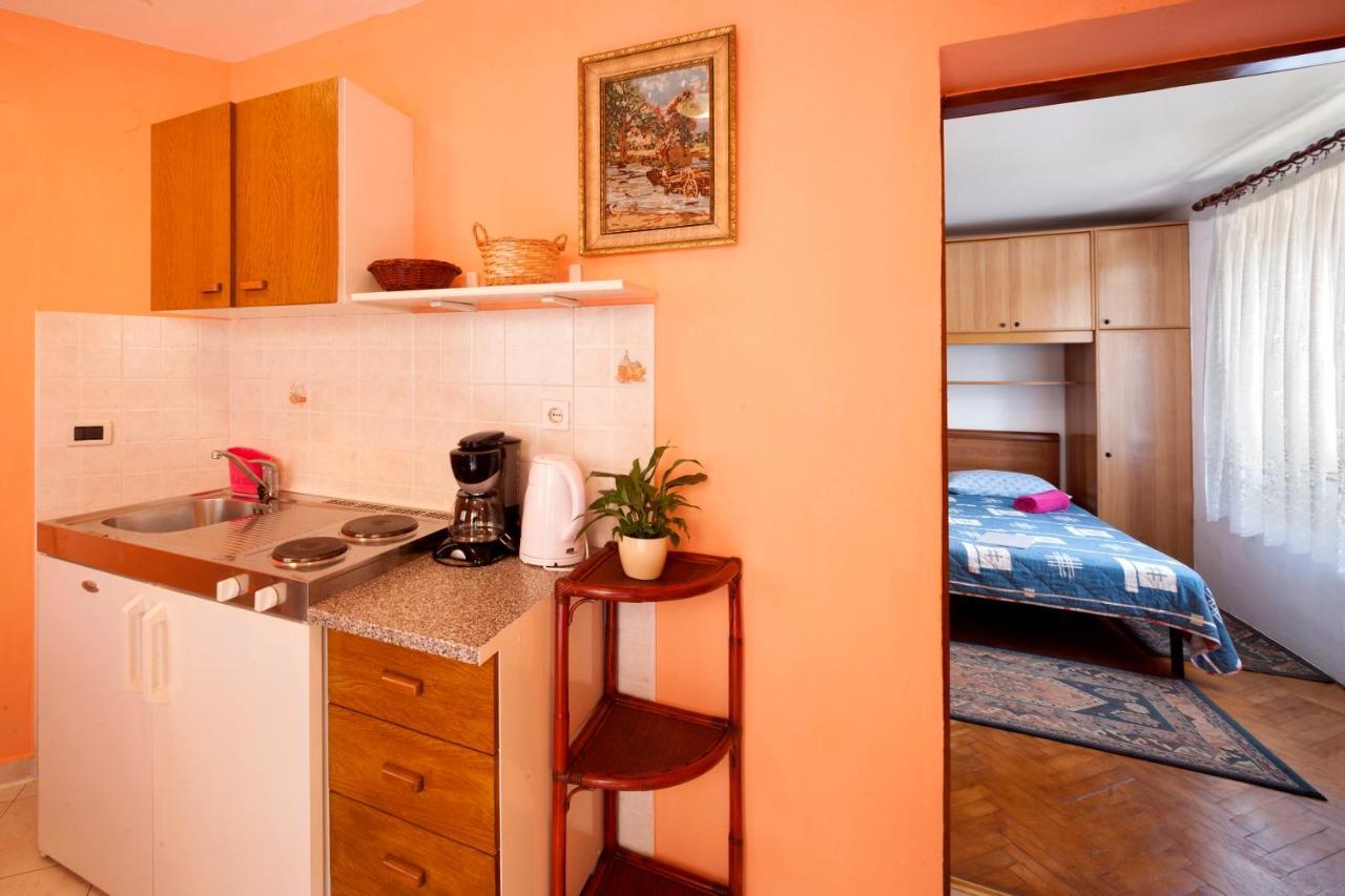 Apartment Brle Porec Esterno foto